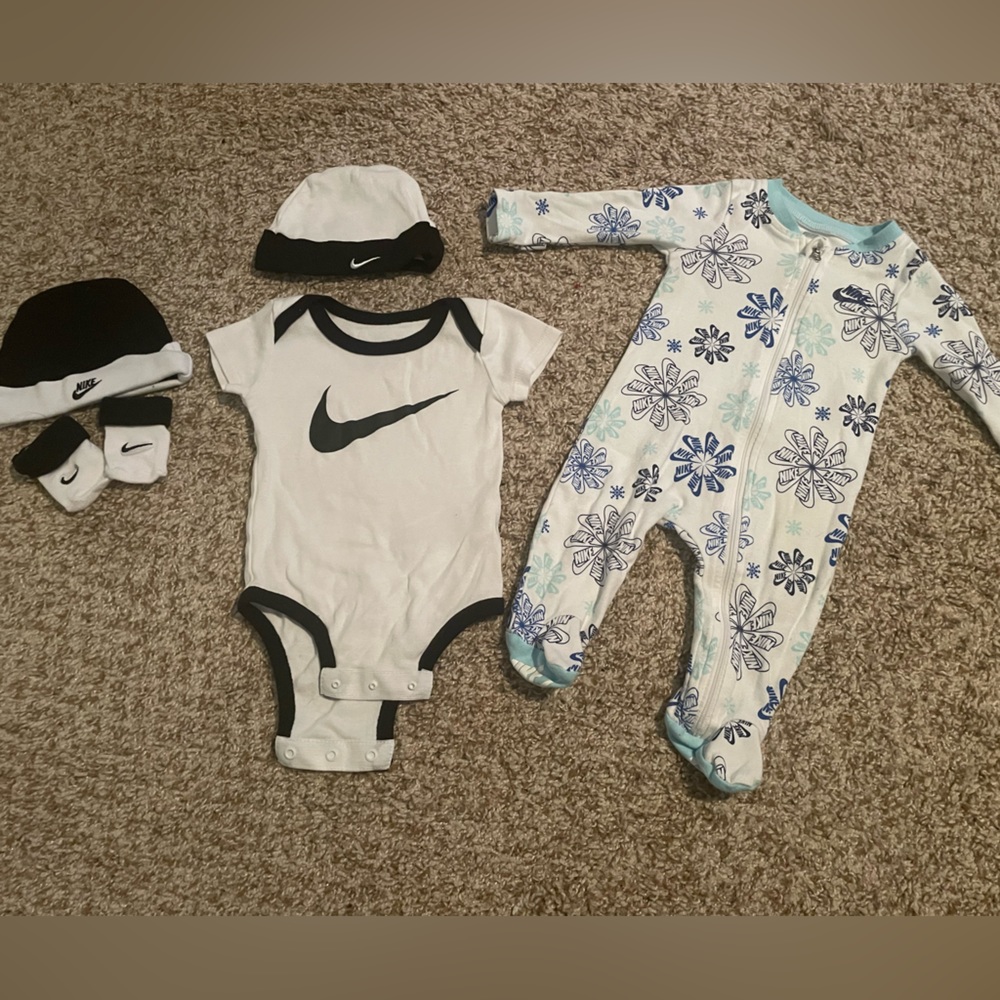 Baby Nike Bundle
